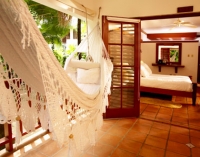 Couples Swept Away, Jamaica