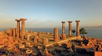Assos