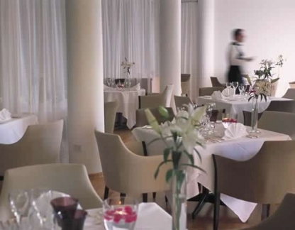 Annabelle&rsquo;s dining room