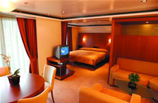 SS Seven Seas Suite Forward